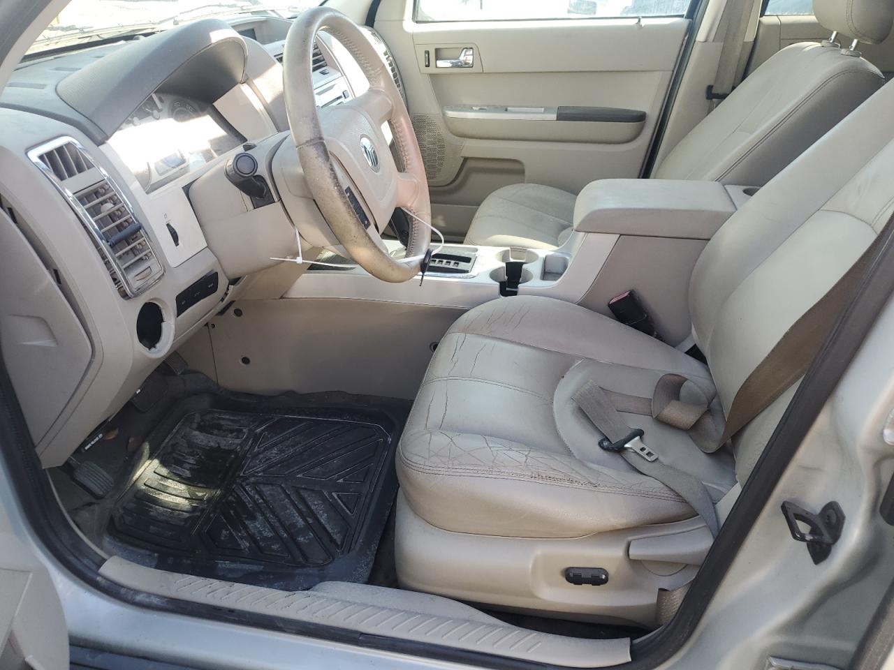 Mercury Mariner Image 8