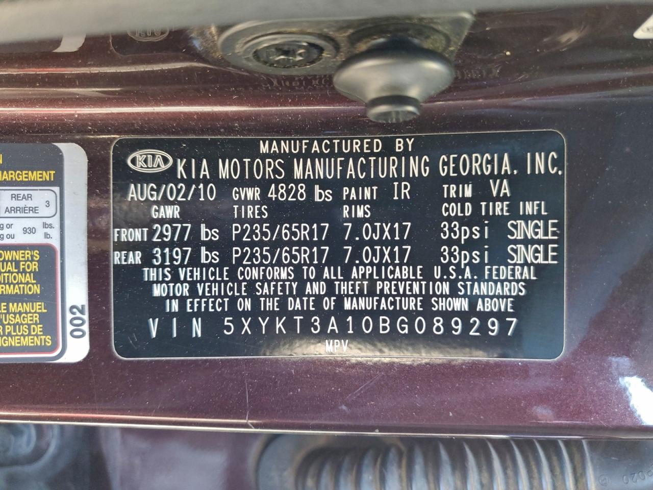 Kia Sorento Base Image 13