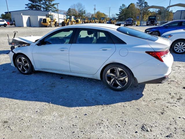 Hyundai ELANTRA Limited Image 2