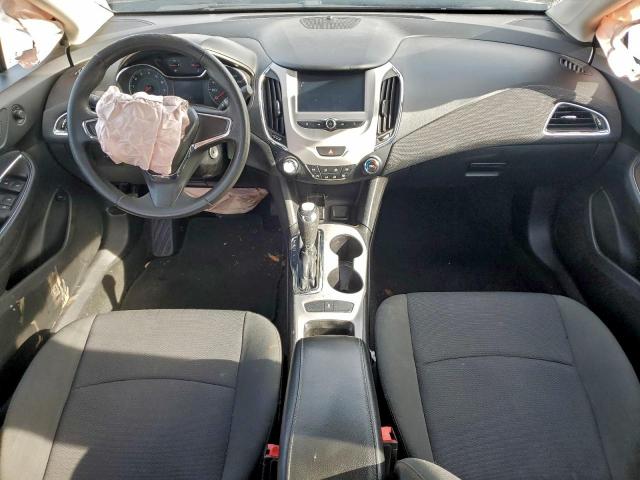 Chevrolet Cruze Ls Image 3