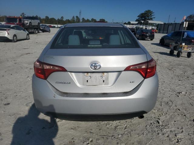 Toyota Corolla L Image 6