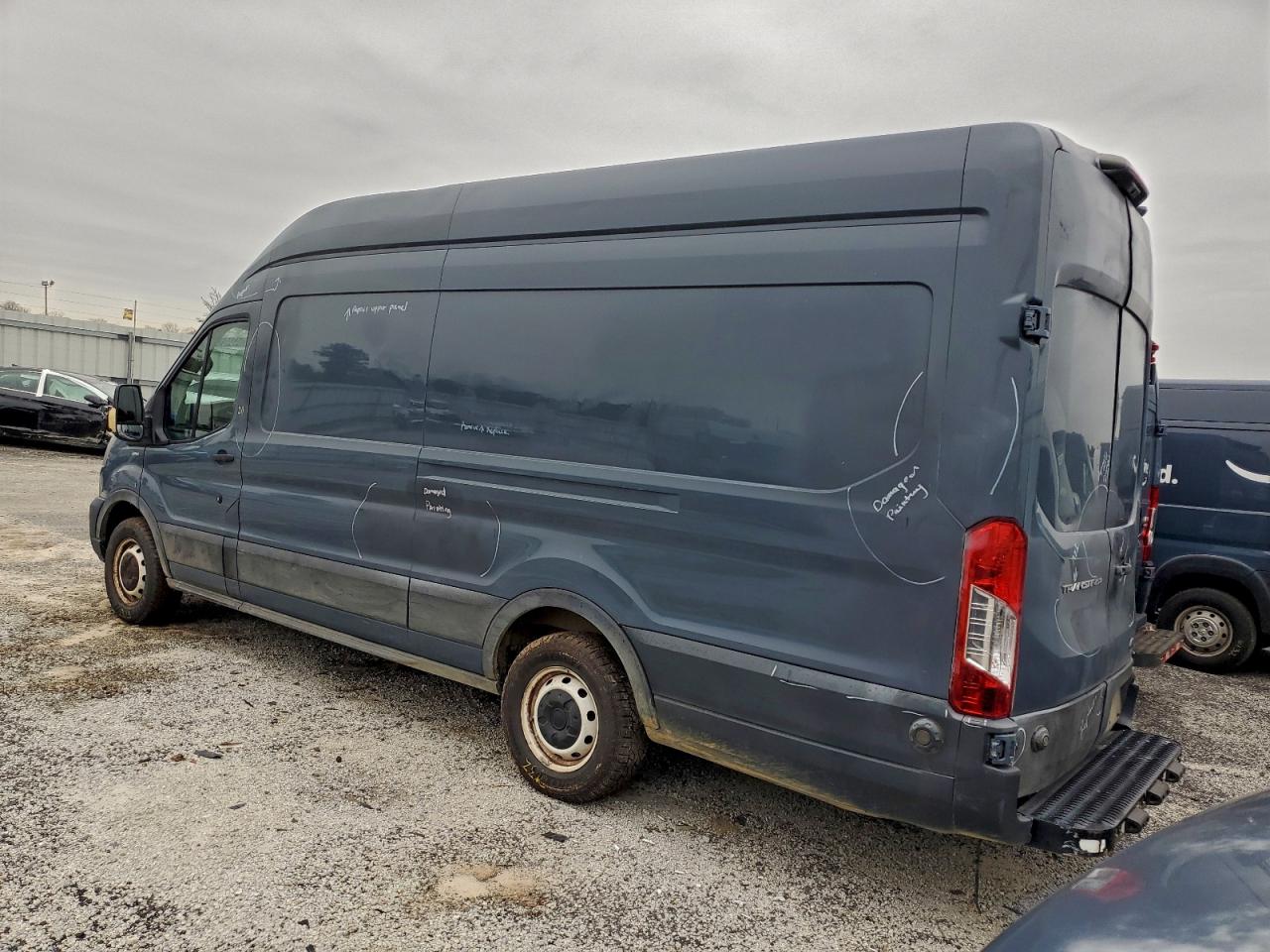 Ford Transit T-250 Image 2