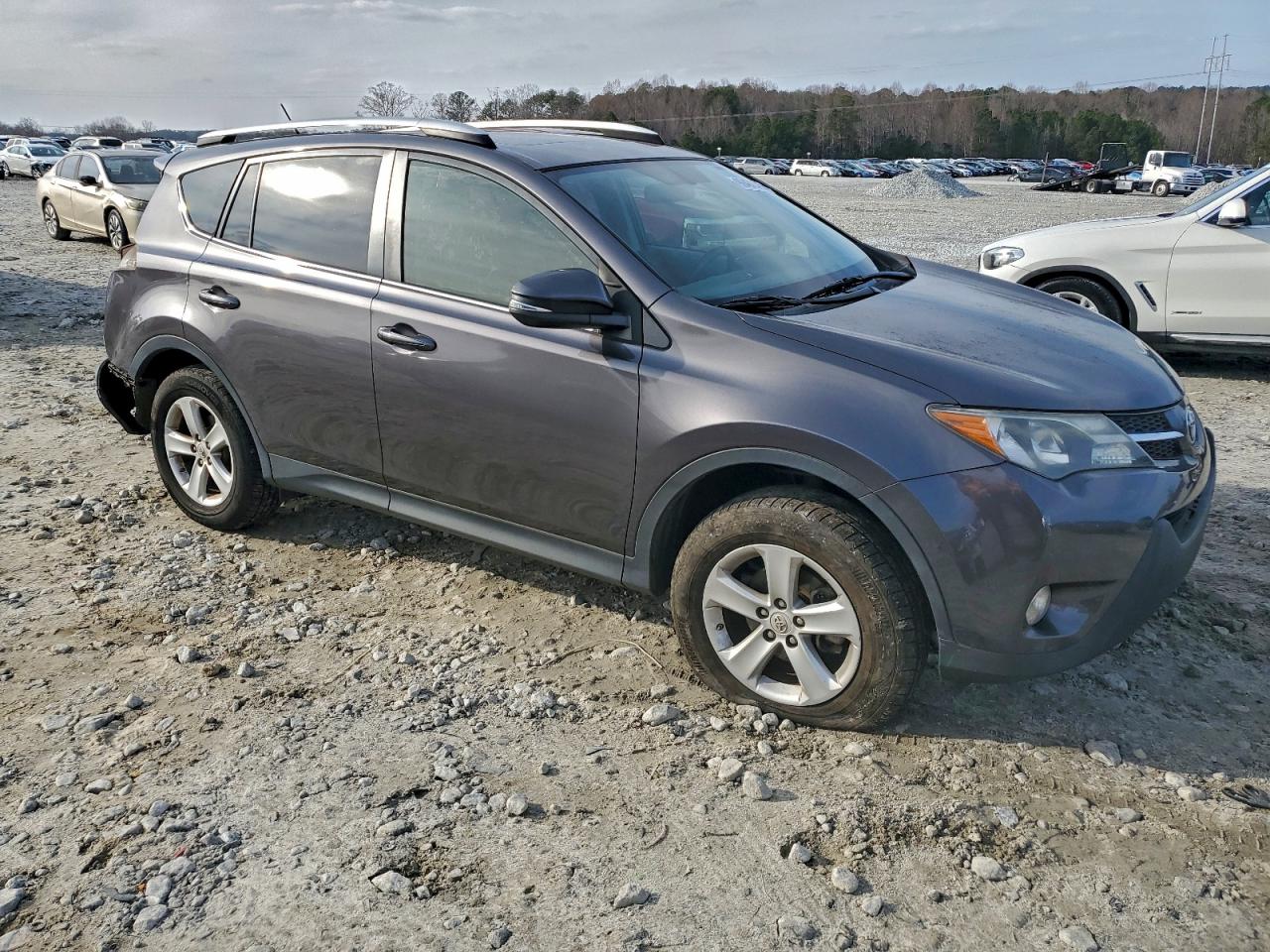 Toyota RAV4 Xle Image 4