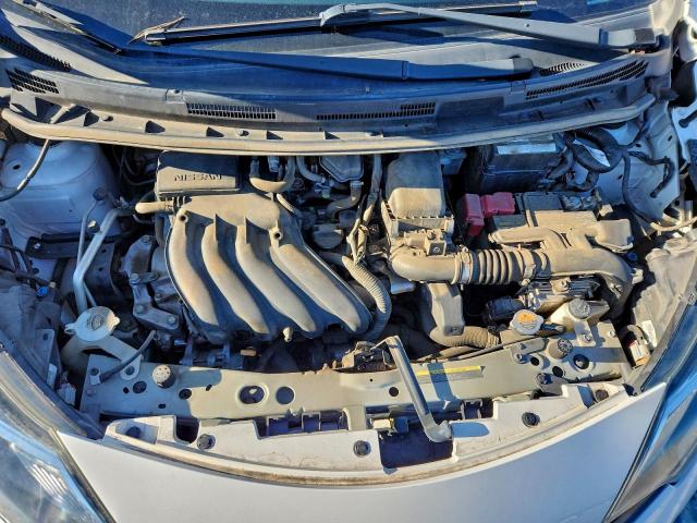 Nissan Versa S Image 2