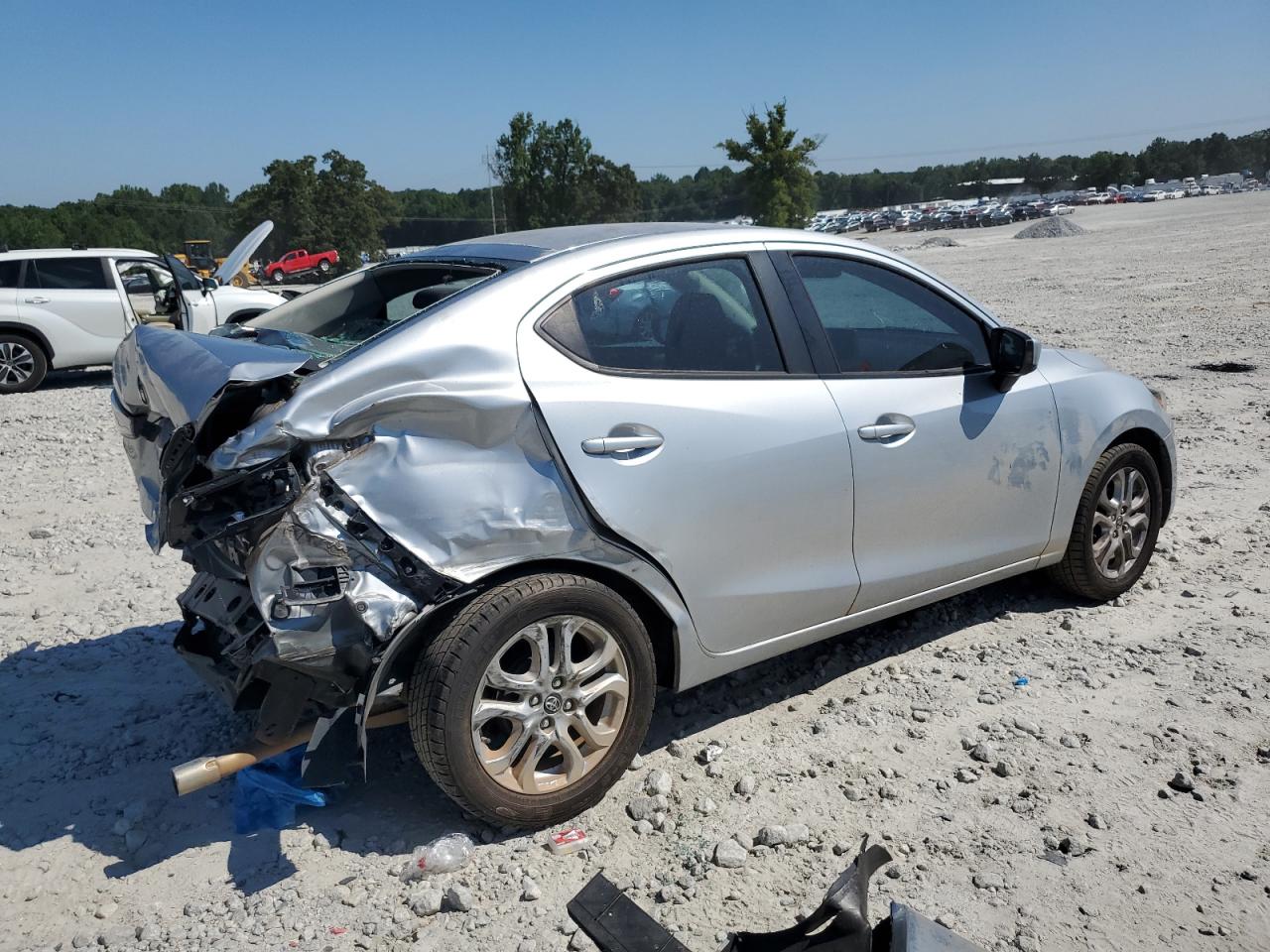 Toyota Yaris Image 10