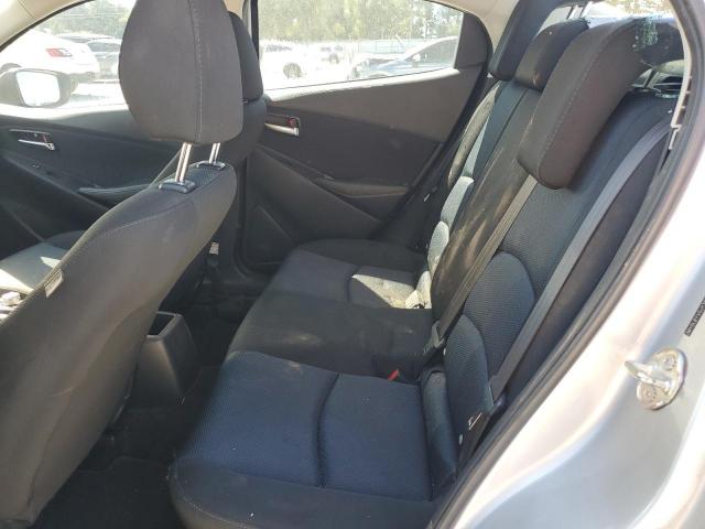 Toyota Yaris Image 6