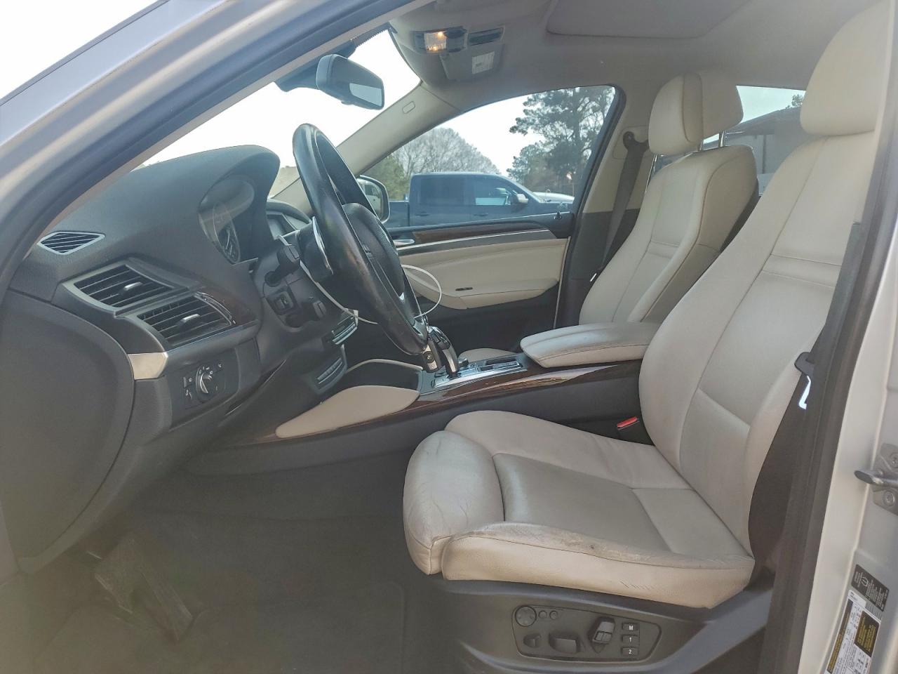 BMW X Series Xdrive50i Image 11