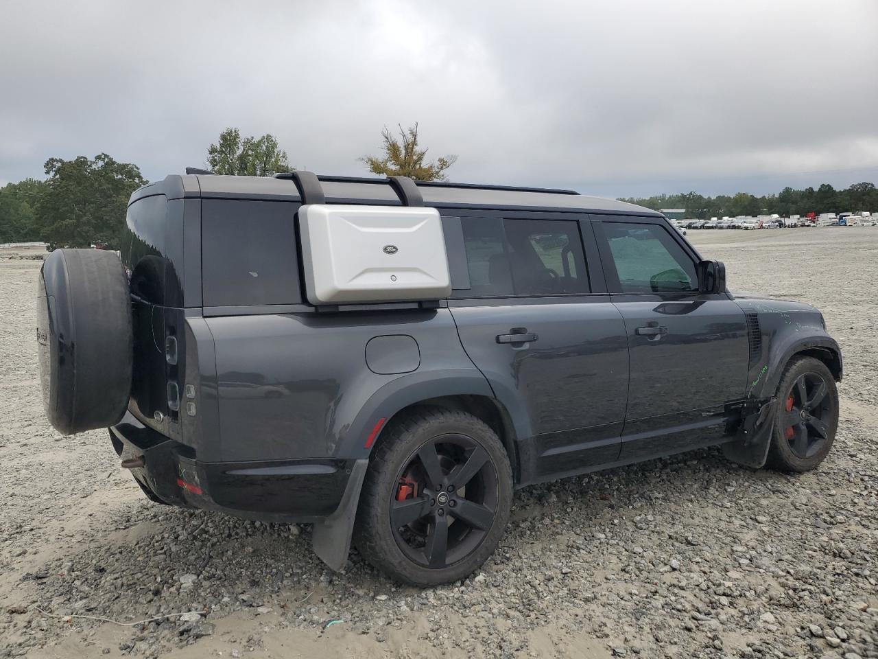 Land Rover Defender 130 X Image 4