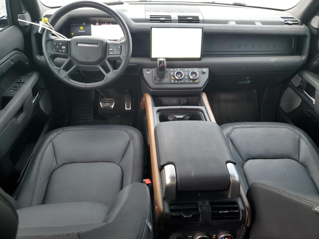 Land Rover Defender 130 X Image 5