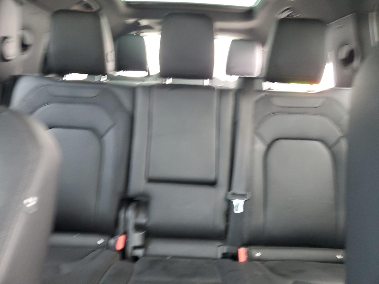 Land Rover Defender 130 X Image 8