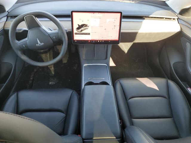 Tesla Model 3 Image 8