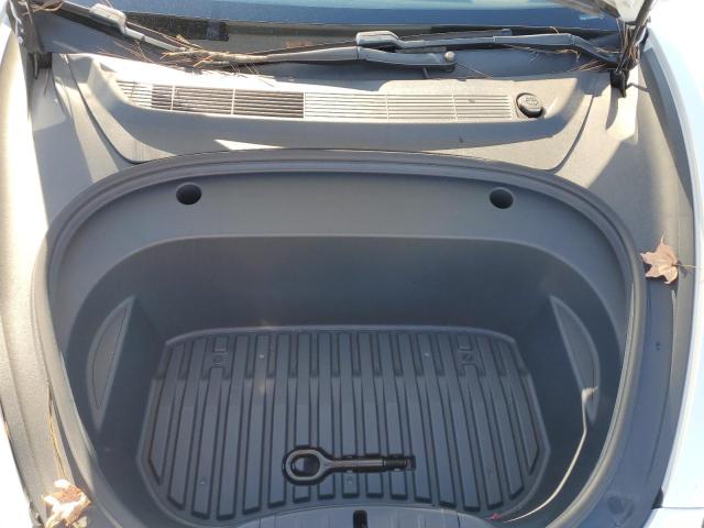 Tesla Model 3 Image 7