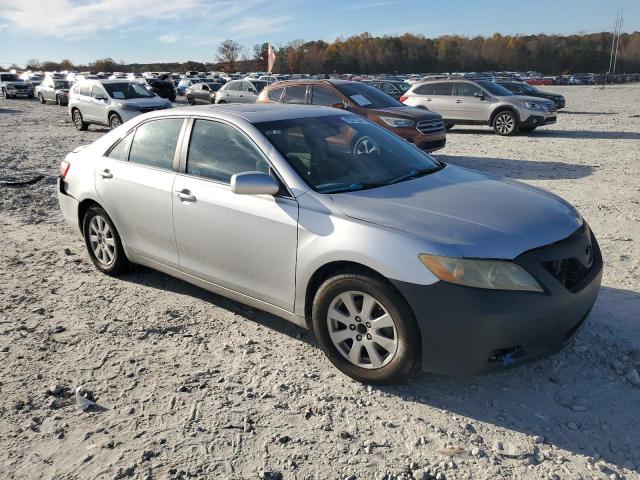 Toyota Camry Se Image 7