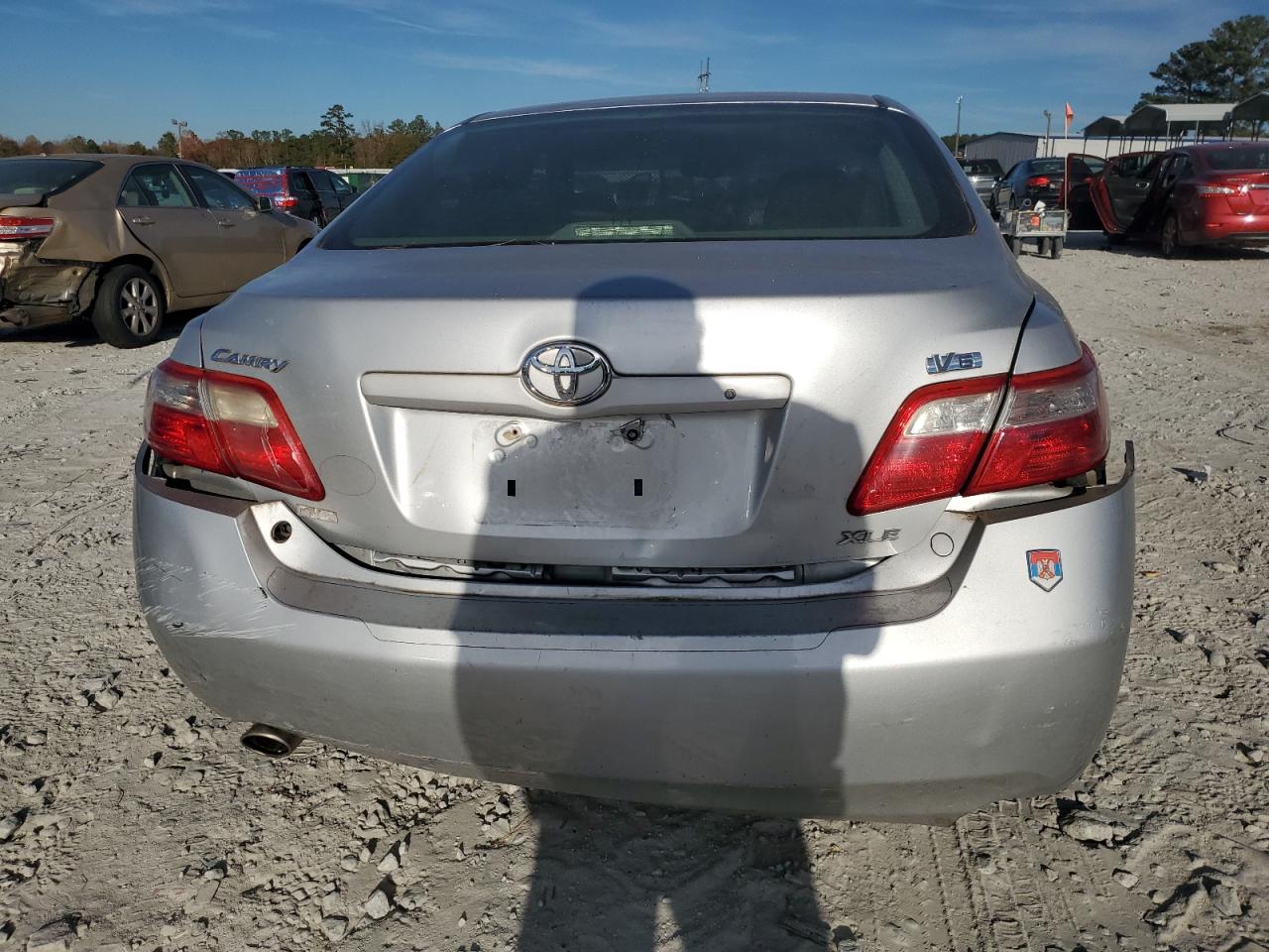 Toyota Camry Se Image 11