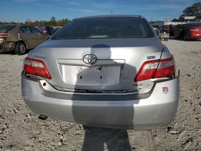 Toyota Camry Se Image 11