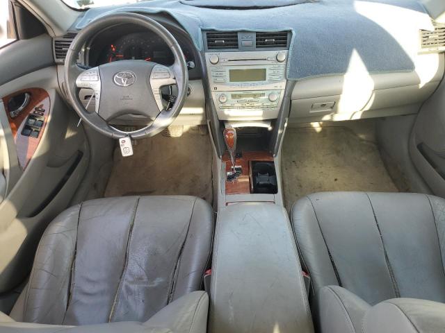 Toyota Camry Se Image 8