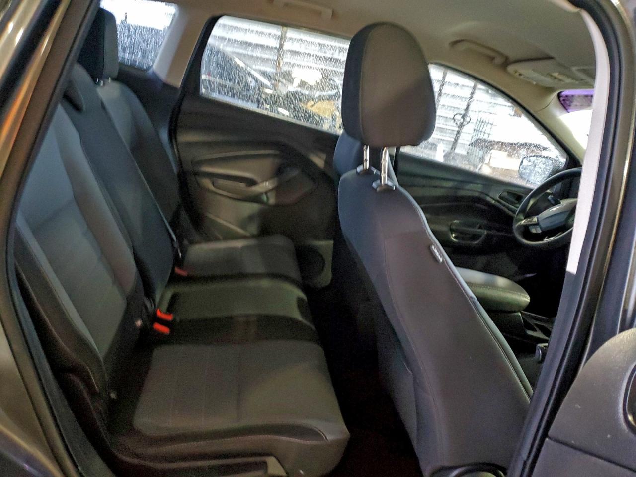 Ford Escape S Image 11