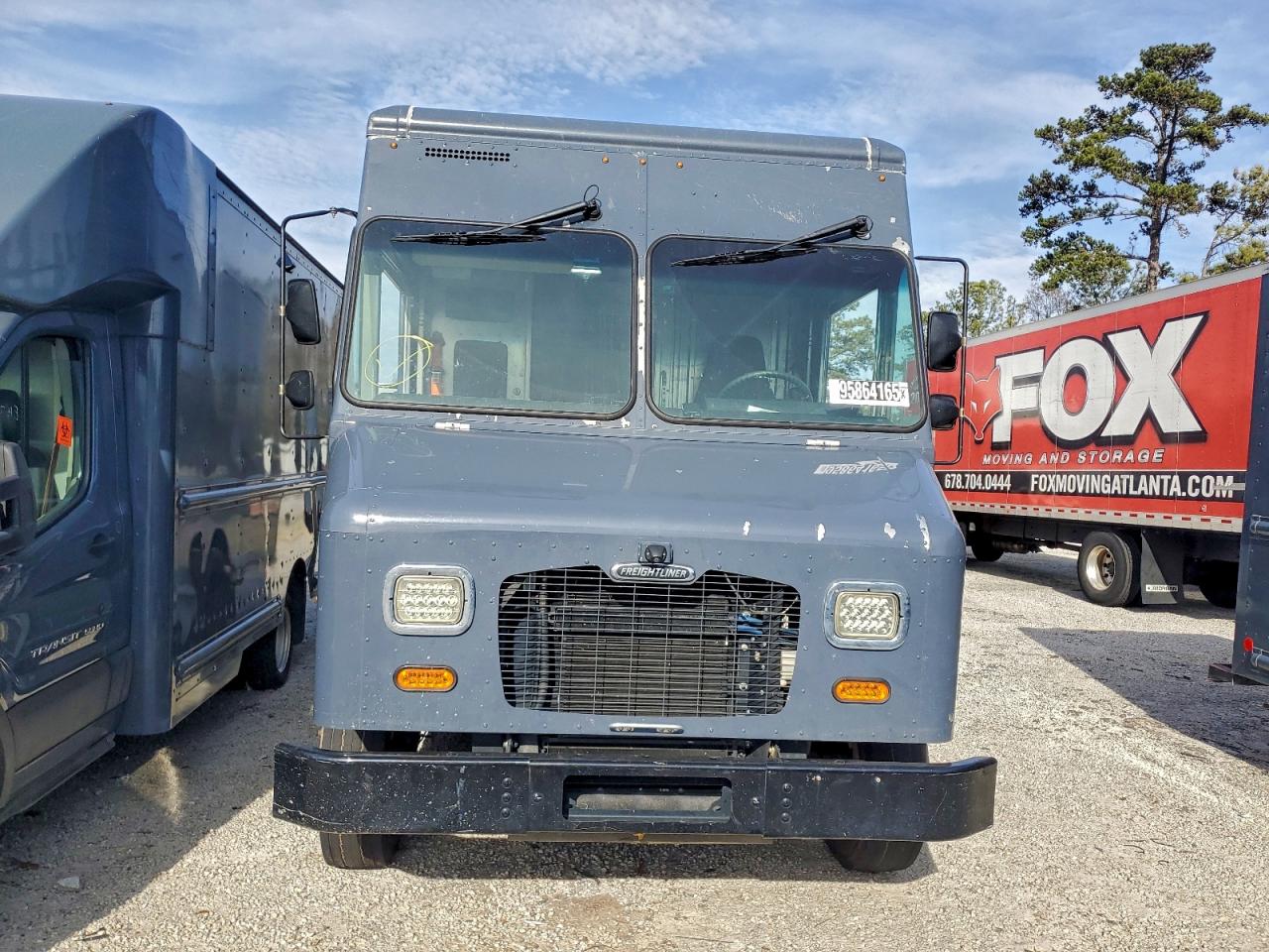 Freightliner Mt45 M Line Walk-in Van Image 5