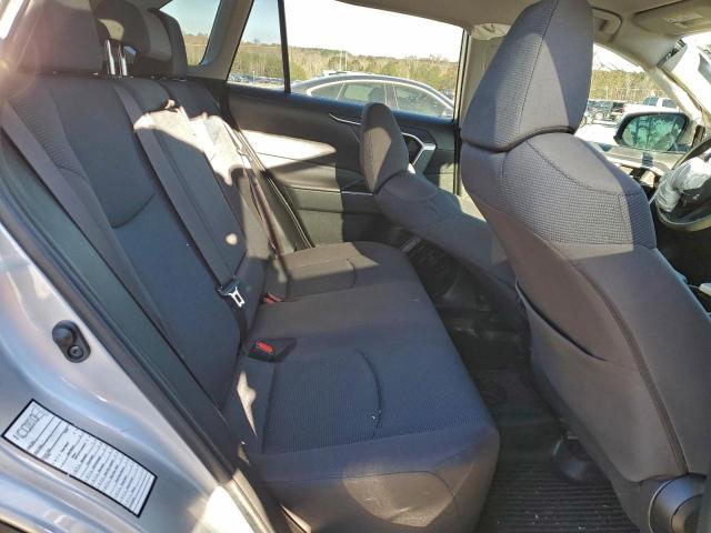 Toyota RAV4 Le Image 4