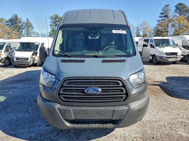 Ford Transit T-250 Image 11