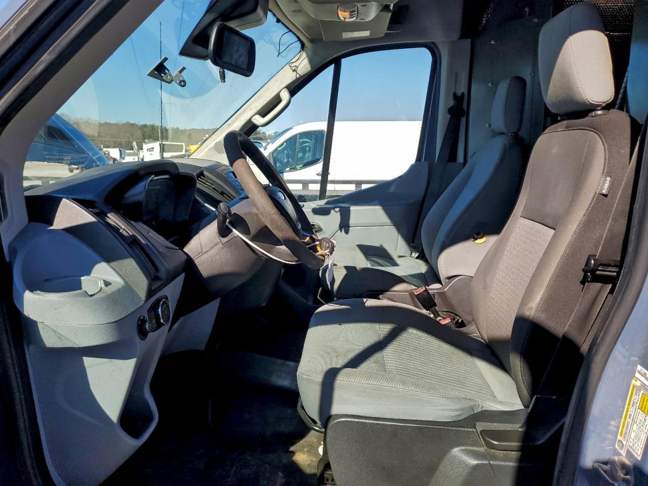 Ford Transit T-250 Image 8