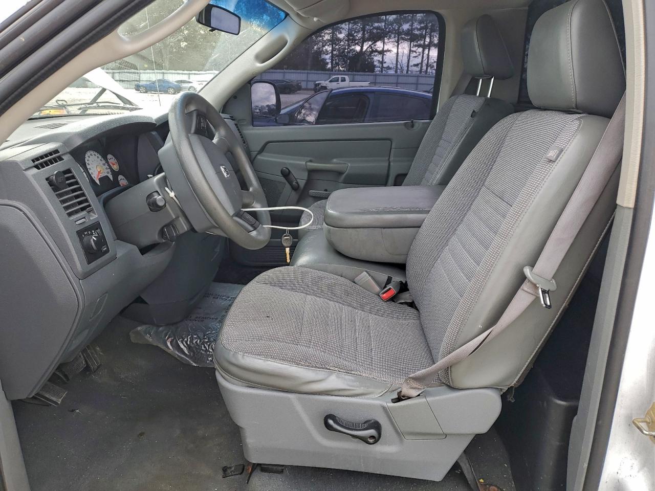 Dodge Ram 1500 St Image 8