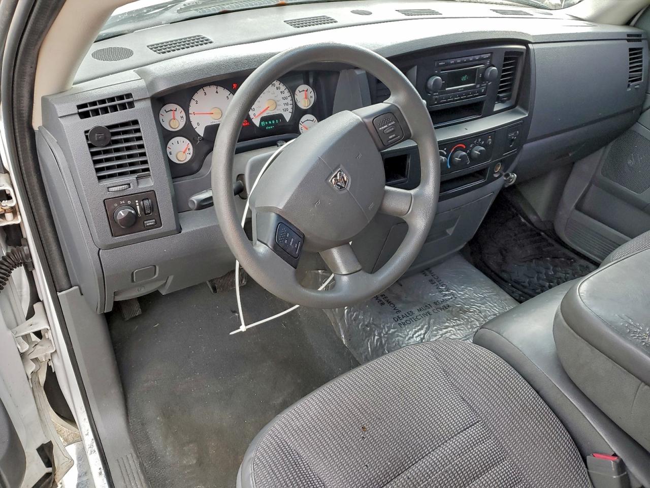 Dodge Ram 1500 St Image 5