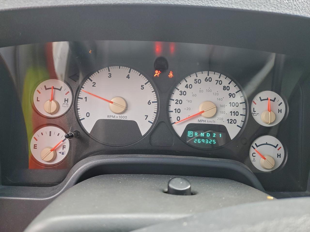 Dodge Ram 1500 St Image 7