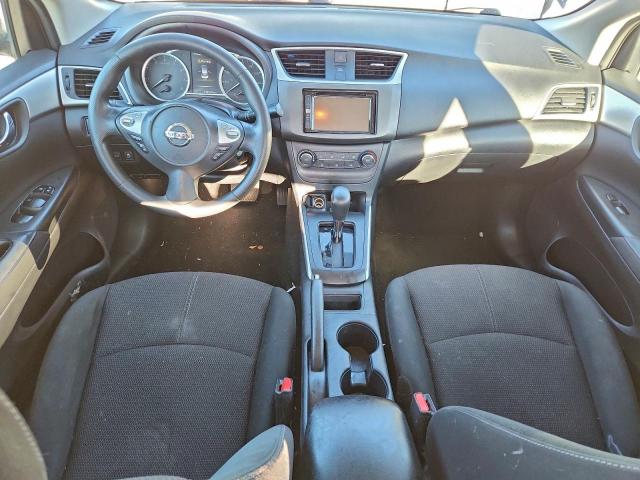 Nissan Sentra S Image 5