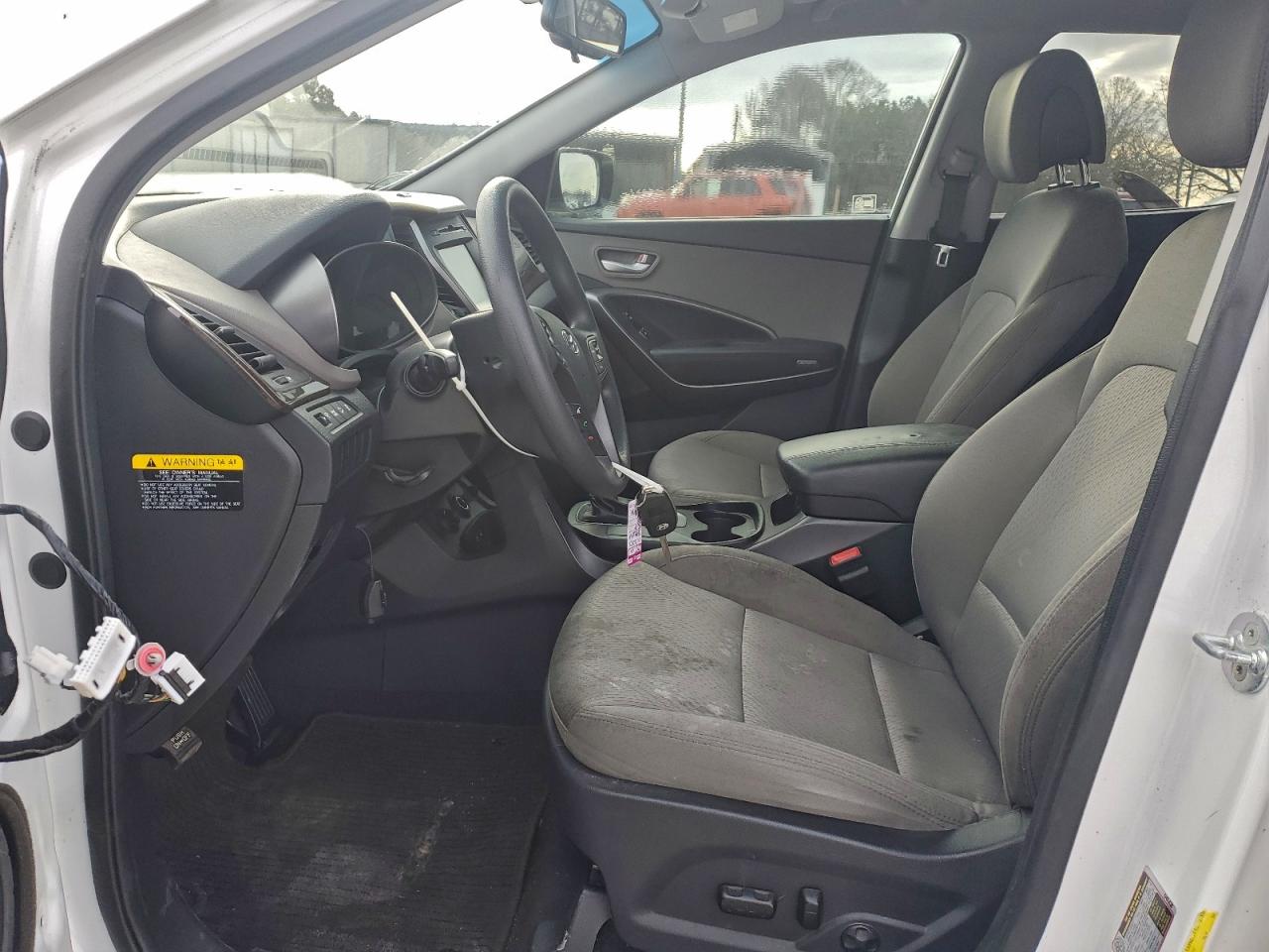 Hyundai SANTA FE Image 7