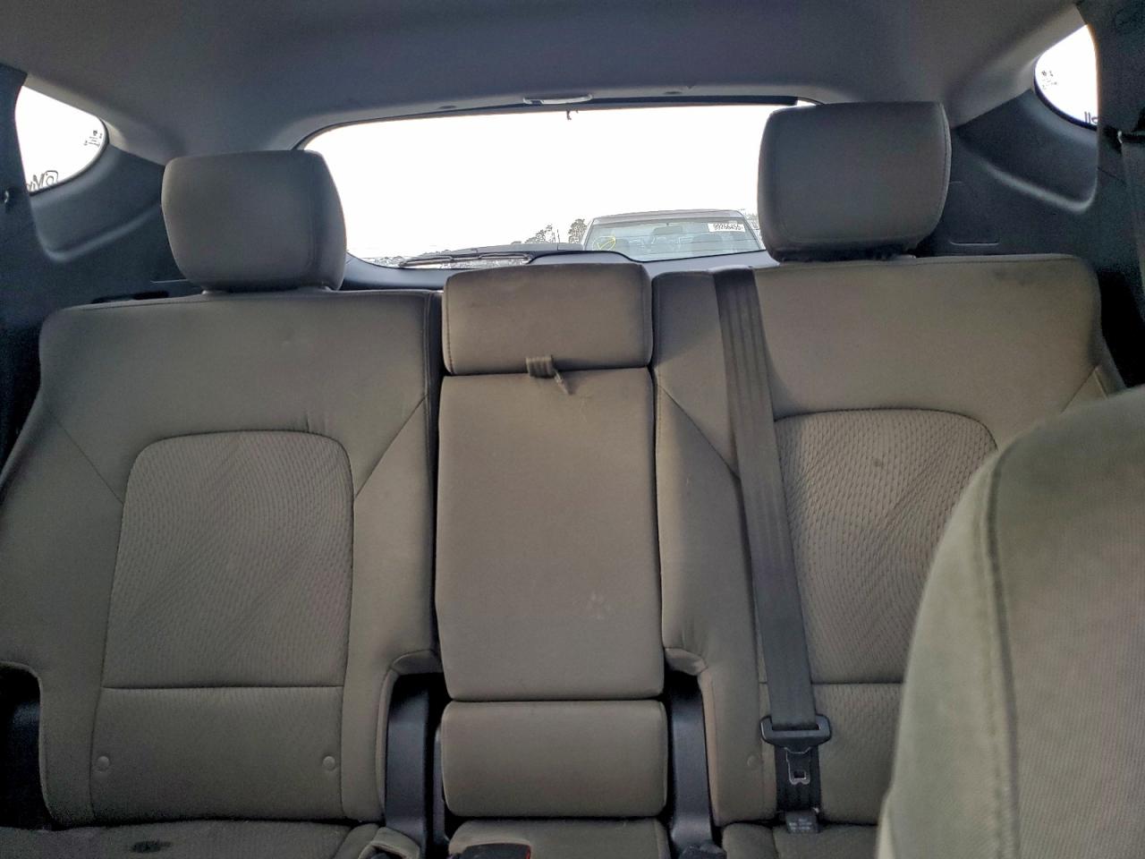 Hyundai SANTA FE Image 3