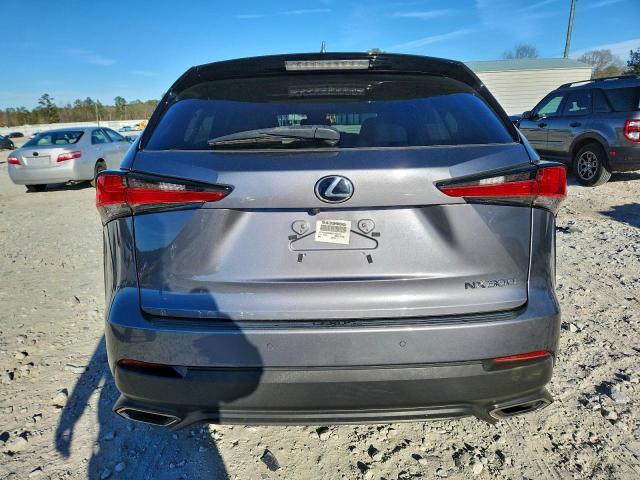 Lexus NX 300 Base Image 11