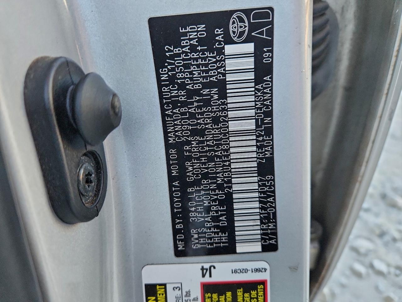 Toyota Corolla Base Image 9