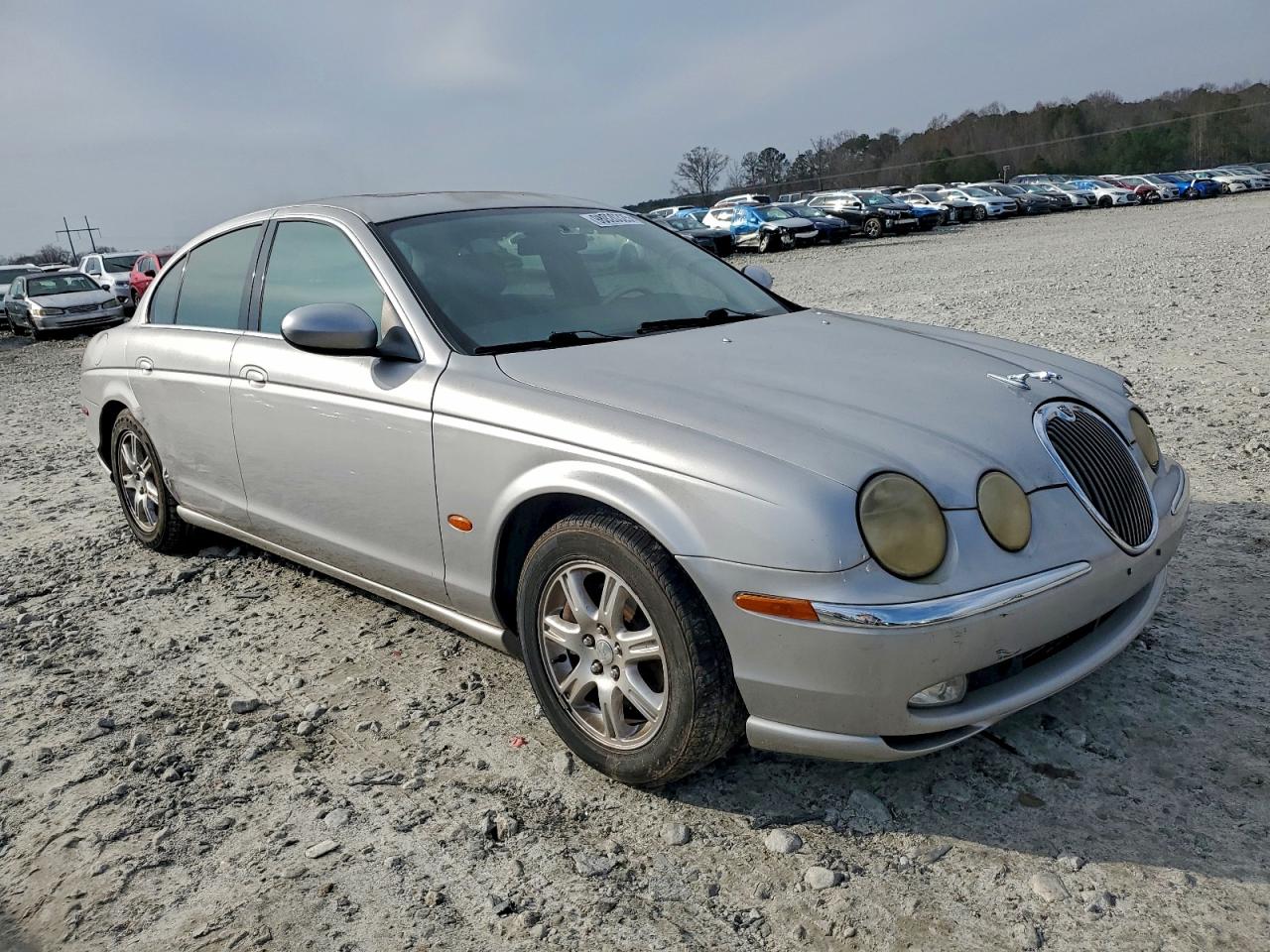 Jaguar S-Type Image 9