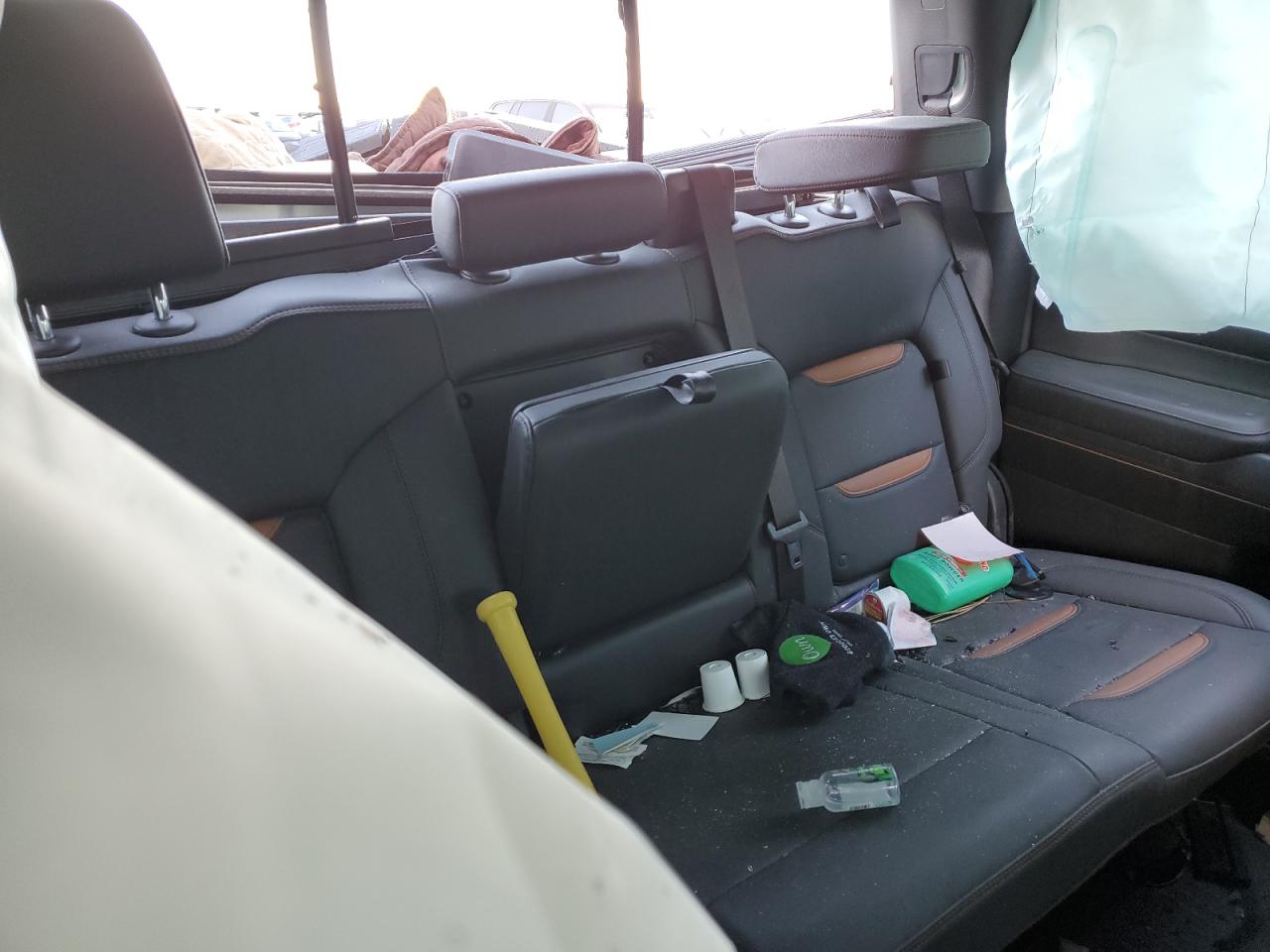 GMC Sierra K1500 At4 Image 3