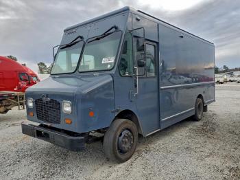  Salvage Freightliner Mt45