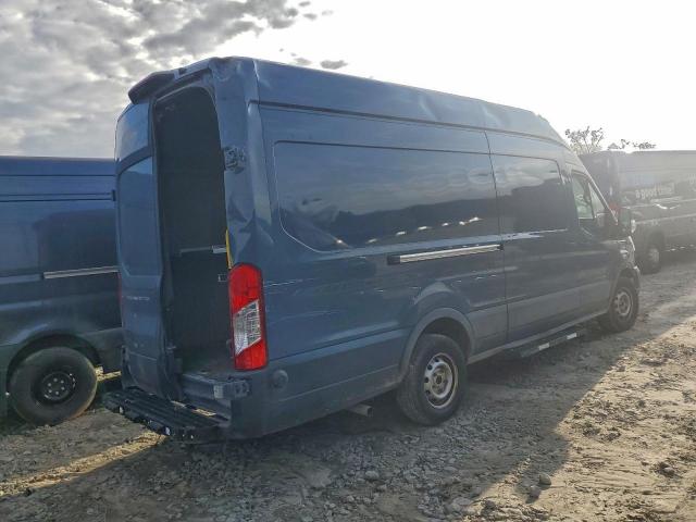 Ford Transit T-250 Image 2