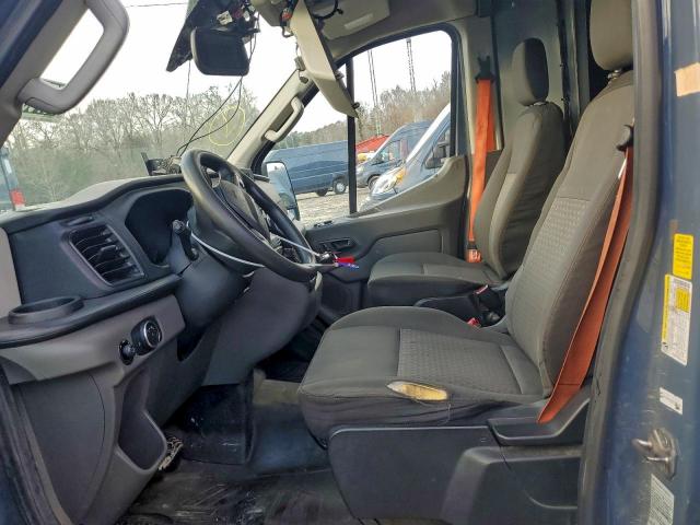 Ford Transit T-250 Image 11