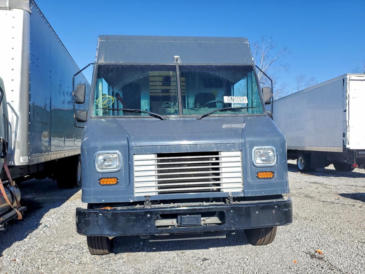 Ford F59 Image 10