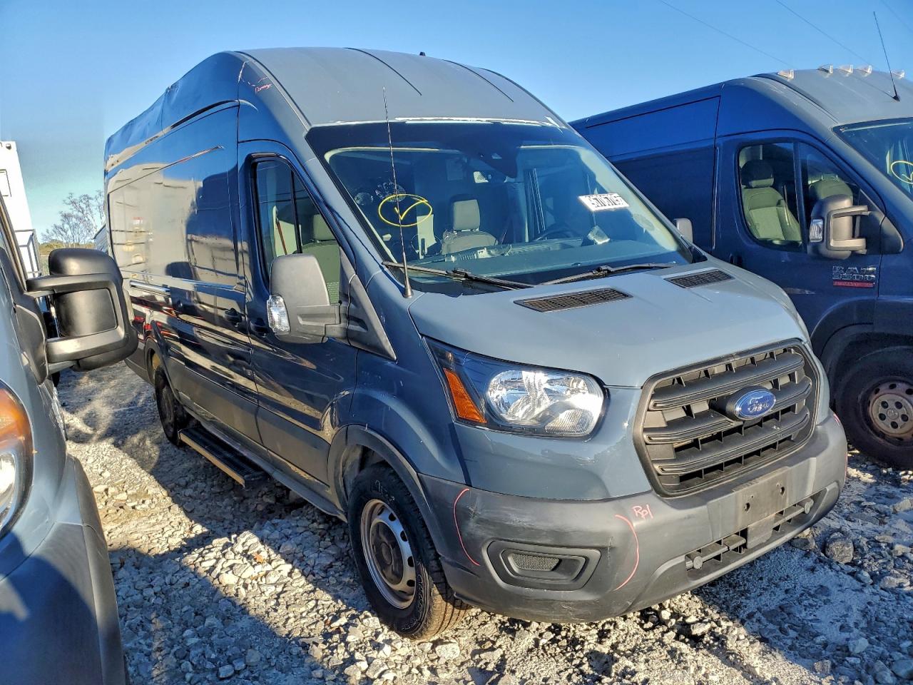 Ford Transit T-250 Image 11