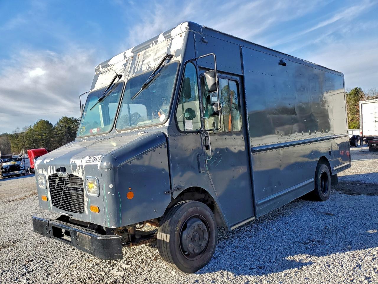 Freightliner Mt45 M Line Walk-in Van Image 1