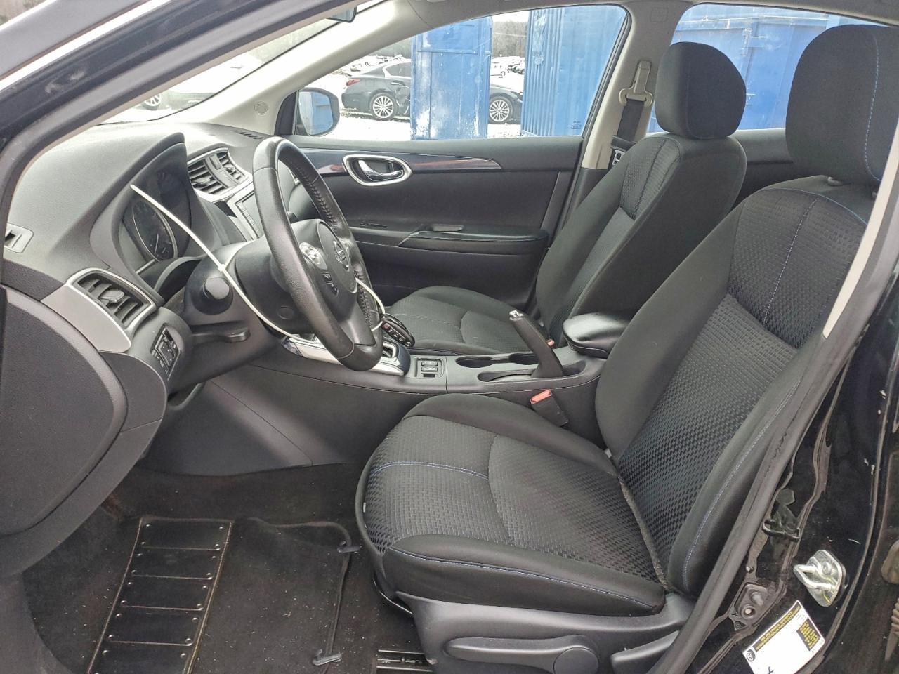 Nissan Sentra S Image 7