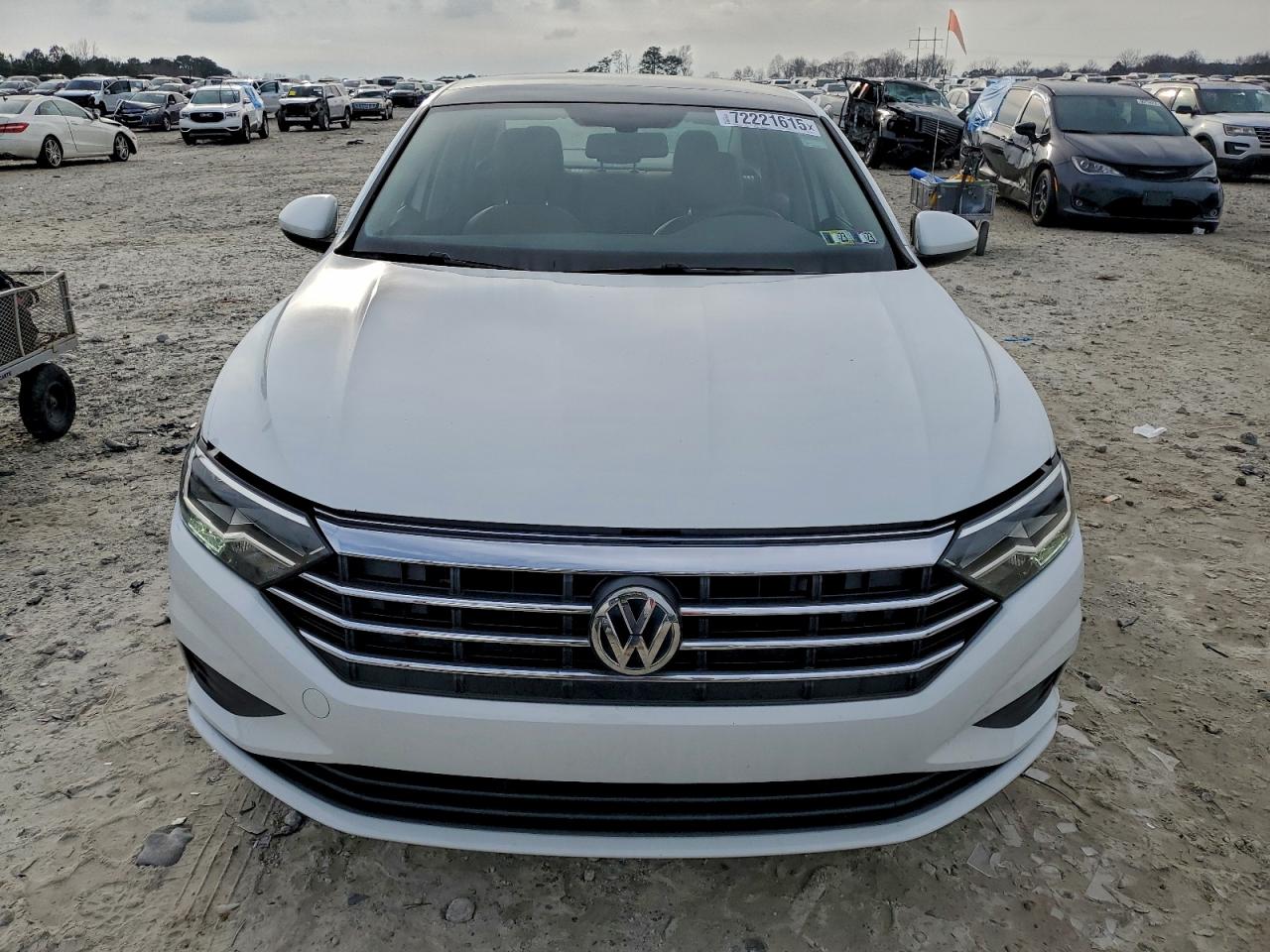 Volkswagen Jetta S Image 2