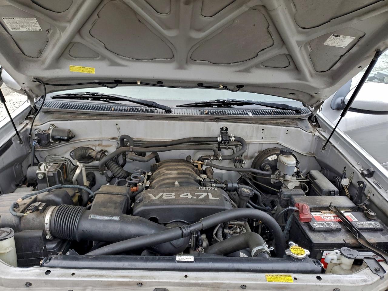 Toyota Sequoia Sr5 Image 7