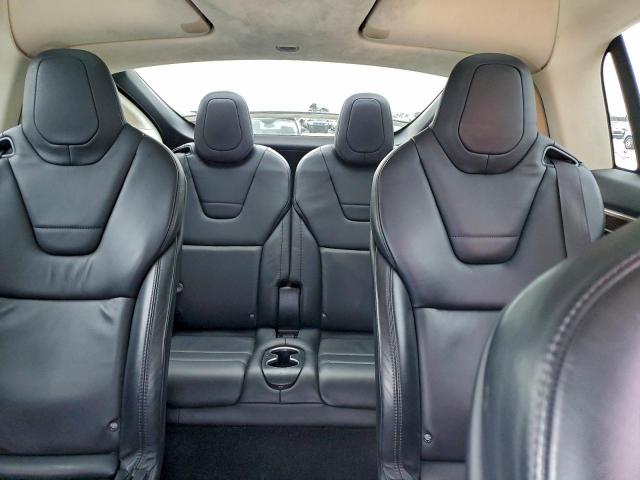 Tesla Model X Image 2