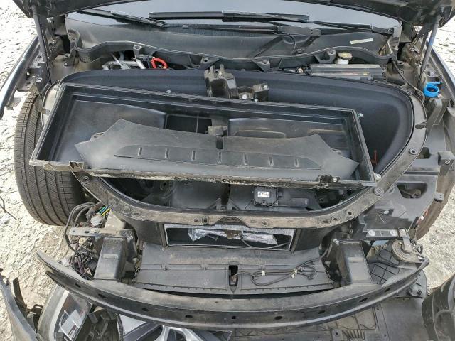 Tesla Model X Image 11