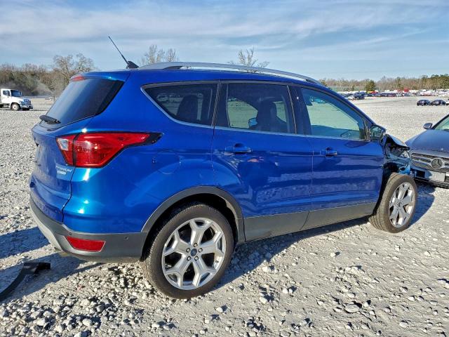 Ford Escape Titanium Image 2