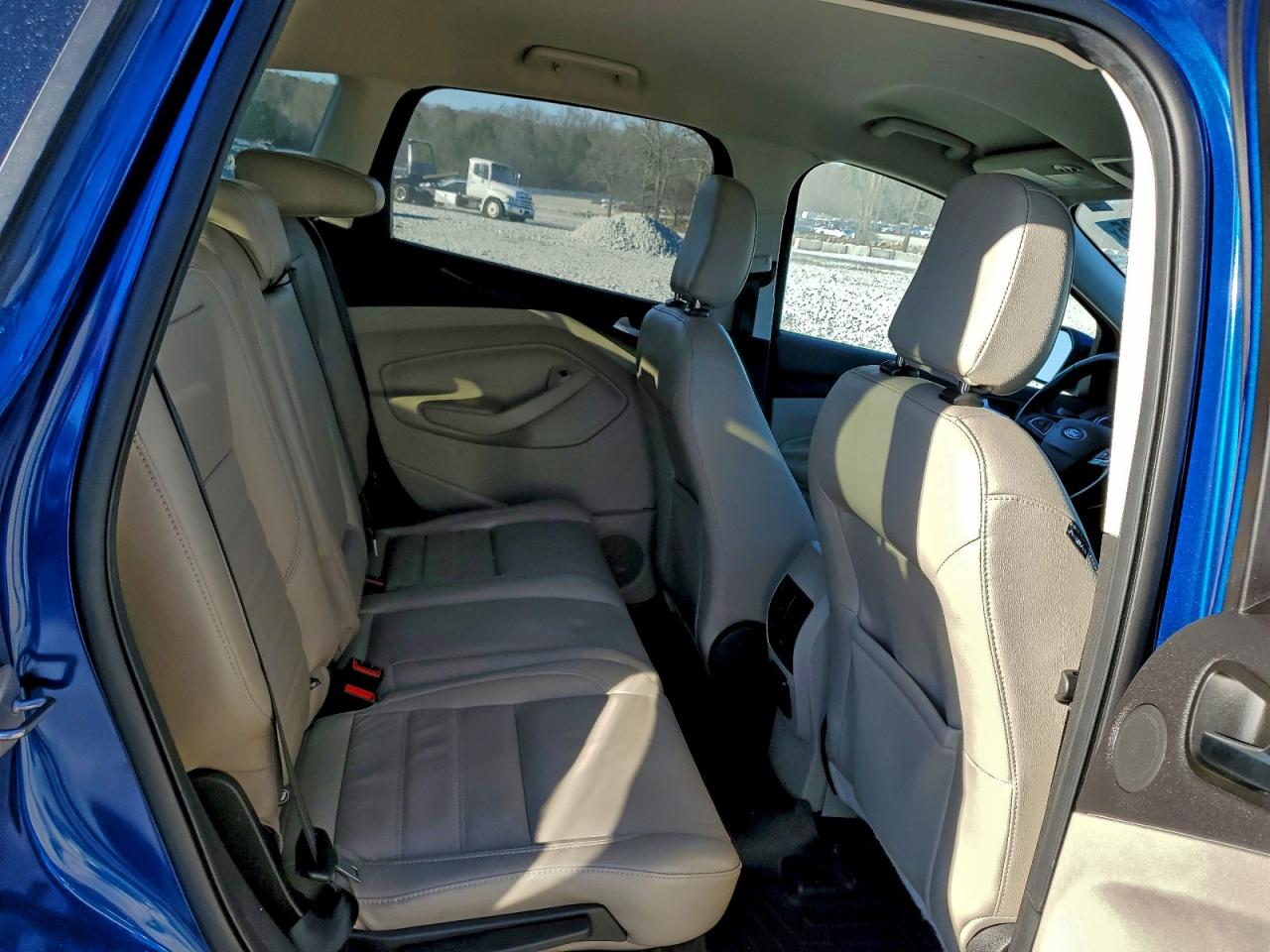 Ford Escape Titanium Image 10