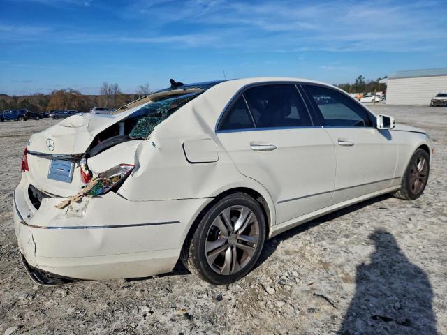 Mercedes-Benz E-Class 550 Image 2