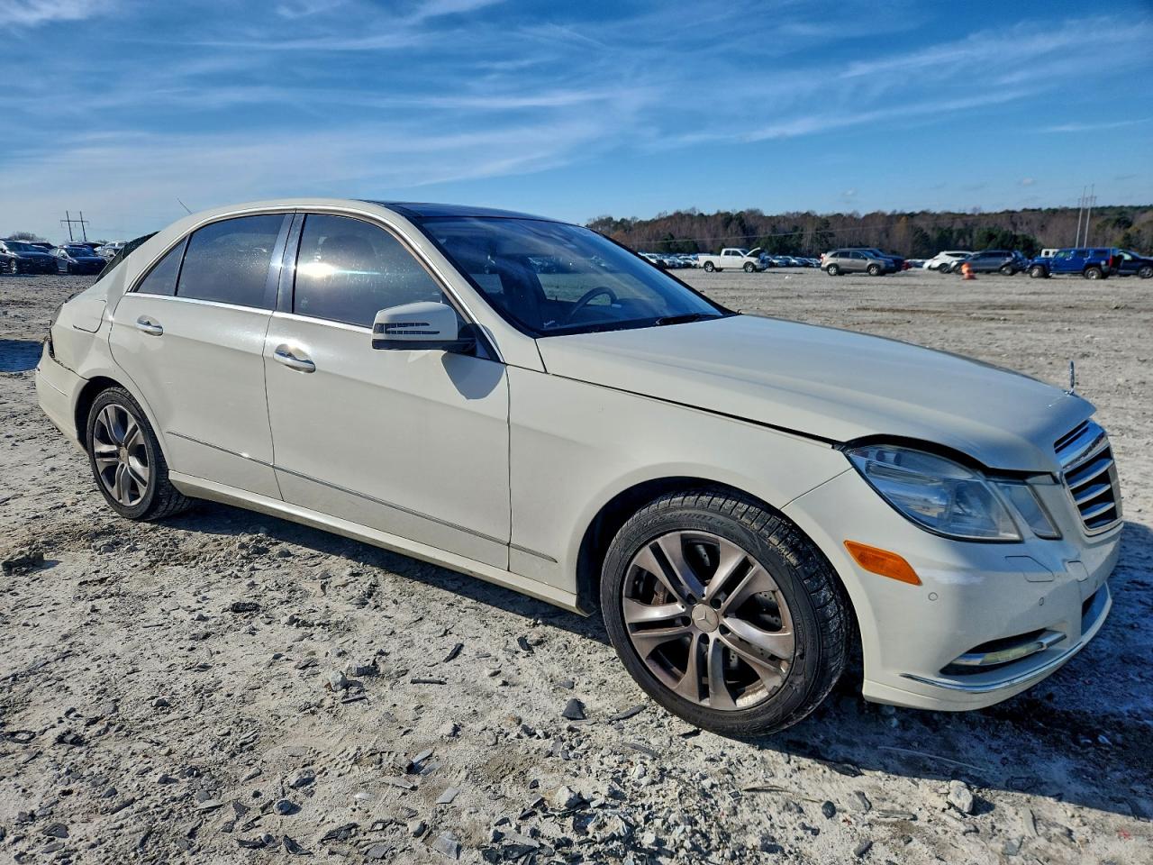 Mercedes-Benz E-Class 550 Image 7